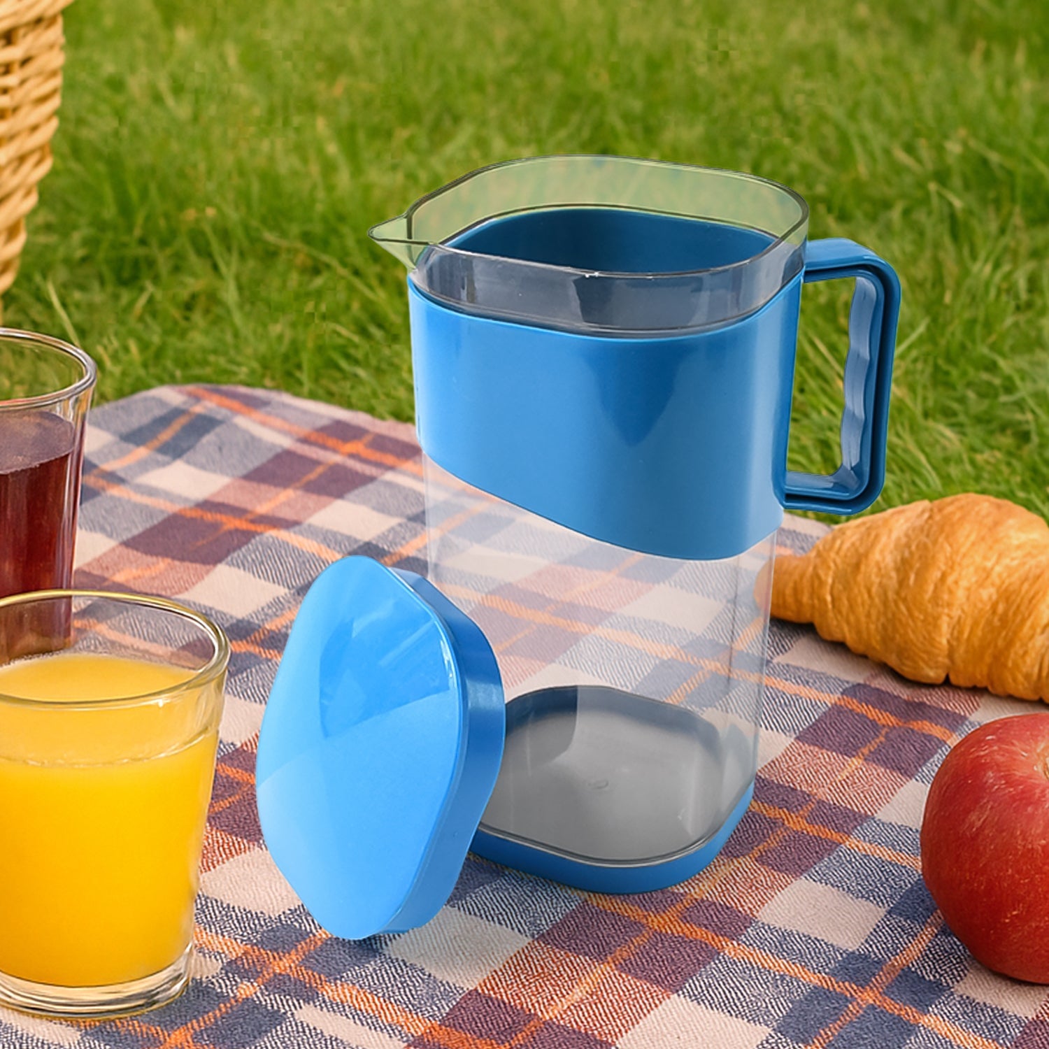 Daily Sip Jug with Lid Daily Sip Jug with Lid